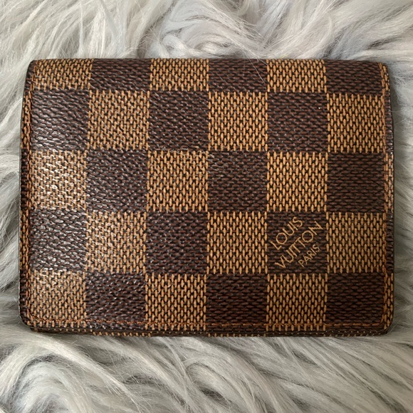 Authentic LOUIS VUITTON
Damier Ebene Pattern Card Case - Picture 2 of 13